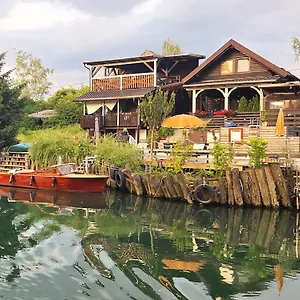 Vikendica River Ljubljanica, Ljubljana